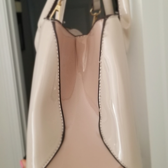 Adrienne Vittadini Crossbody - Picture 4 of 10